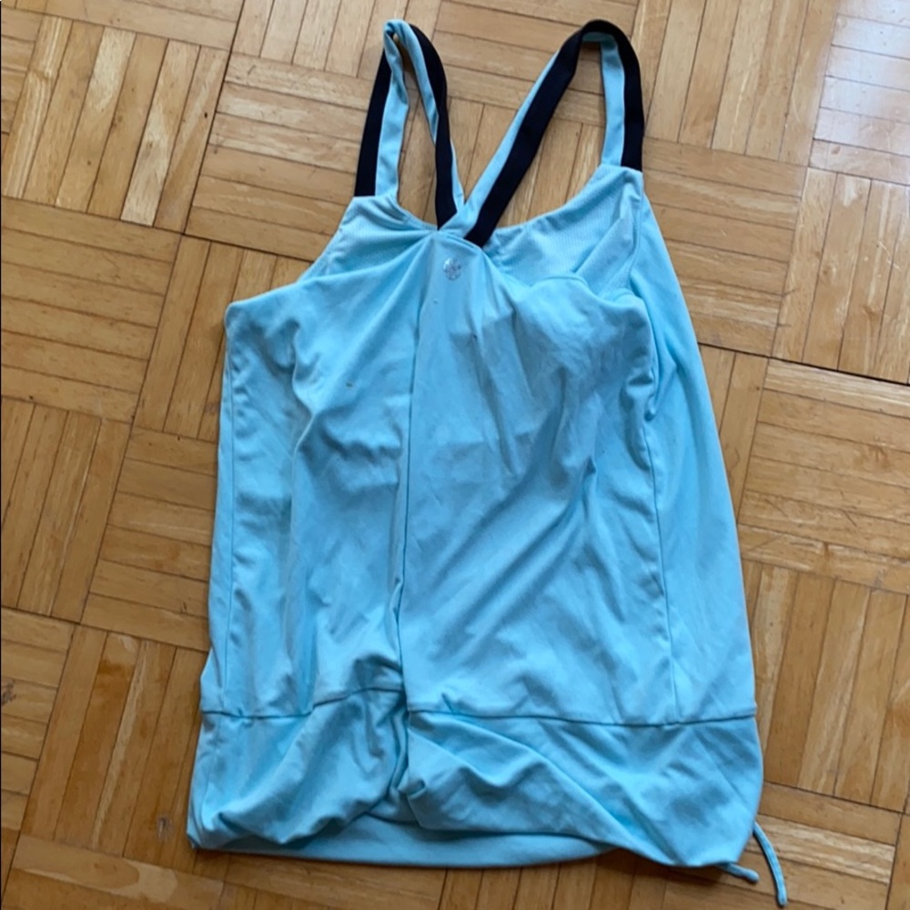 Workout top - Picture 3 of 3